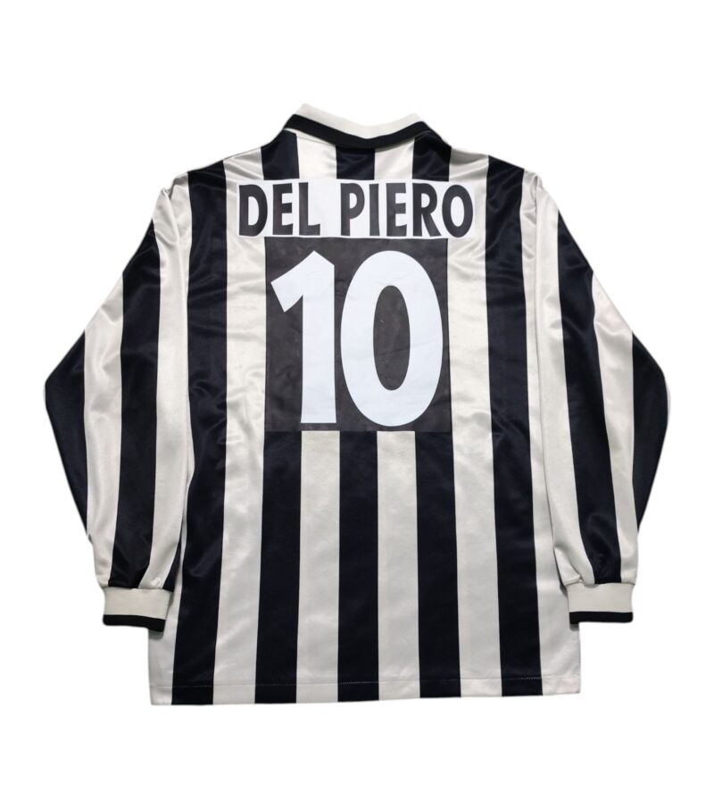 Vintage Juventus Jersey 1994/95 - Image 2