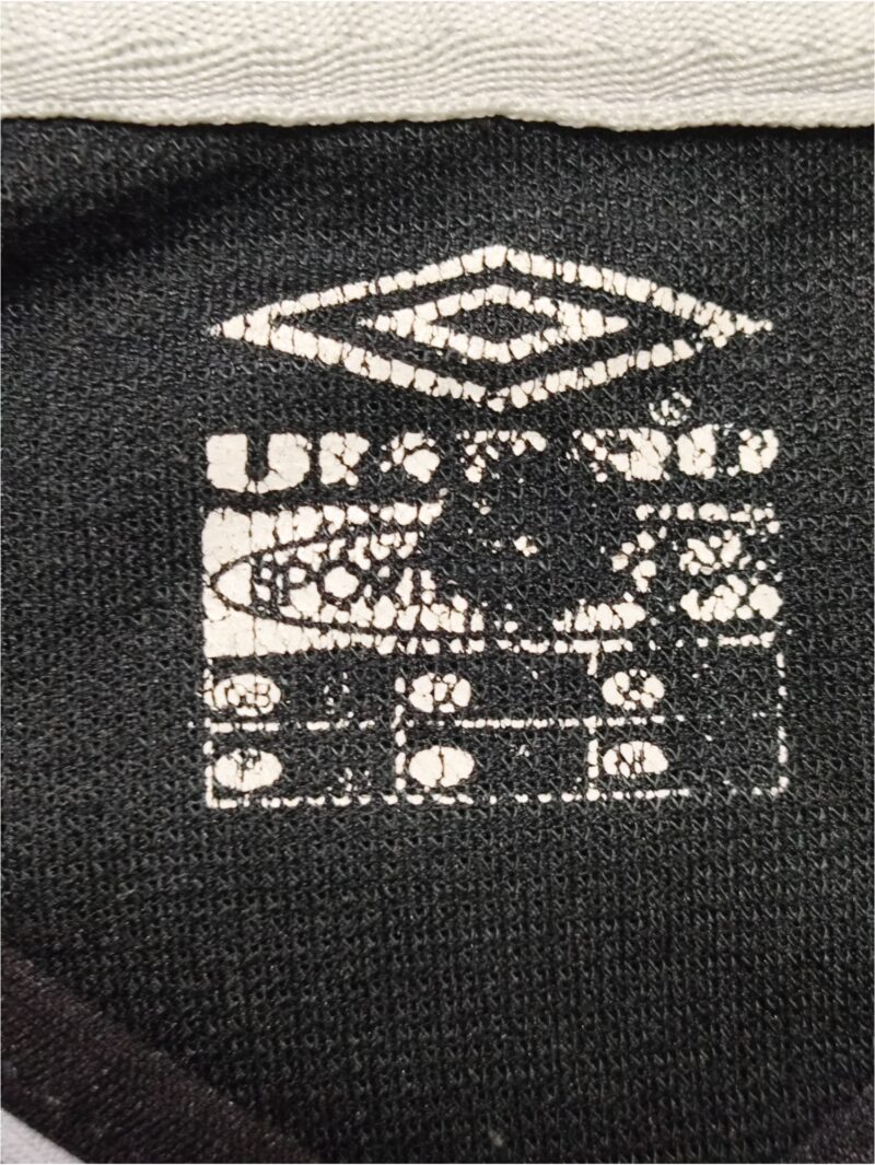 Vintage Jersey Manchester United Goalkeeper 2000/01 - Image 3