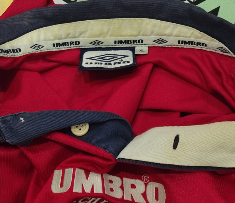 Original 2000-01 Chile Home Shirt Zamorano #9 - Image 6