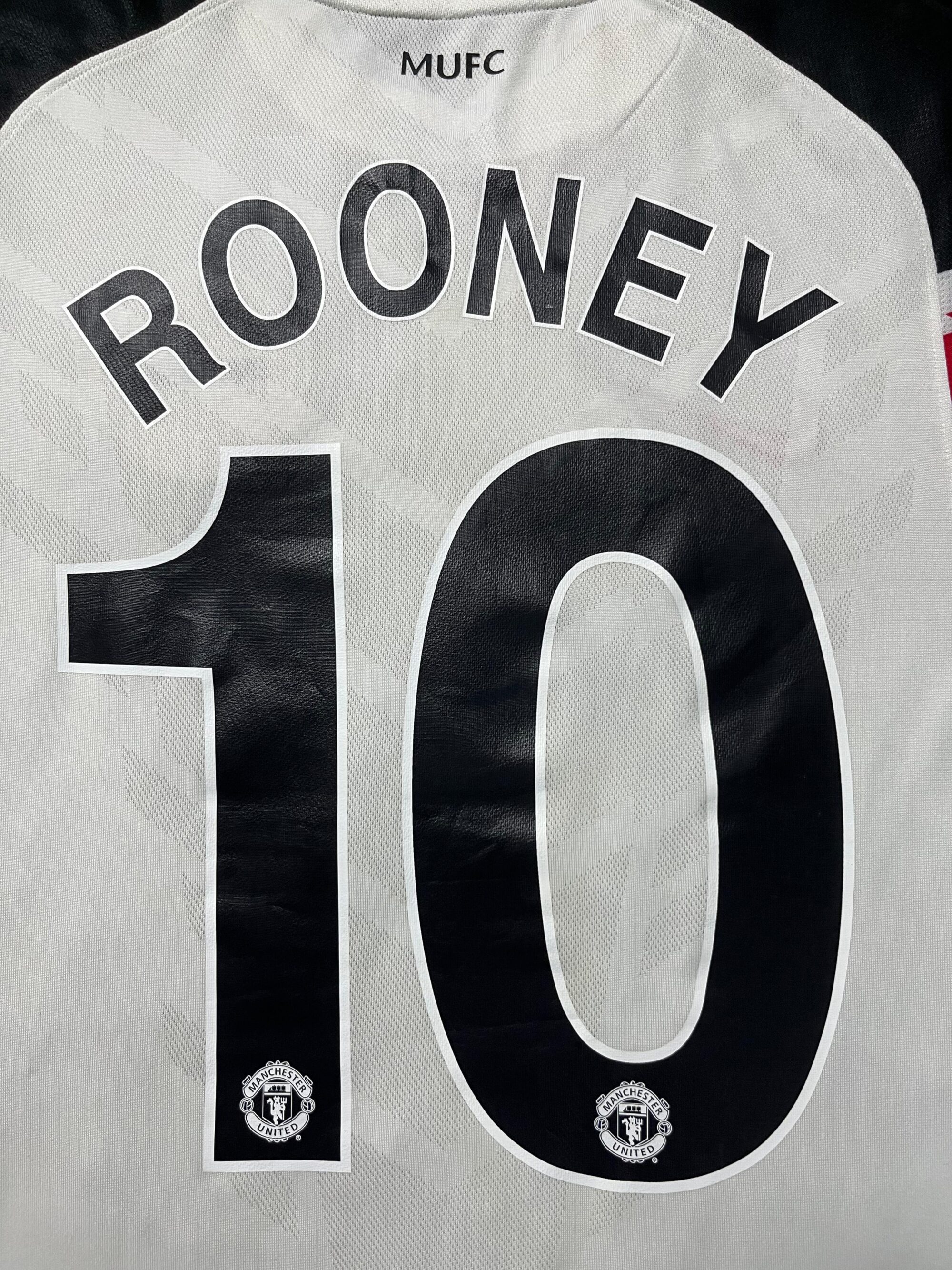 Jersey Manchester United 2010 Away Shirt - Image 4