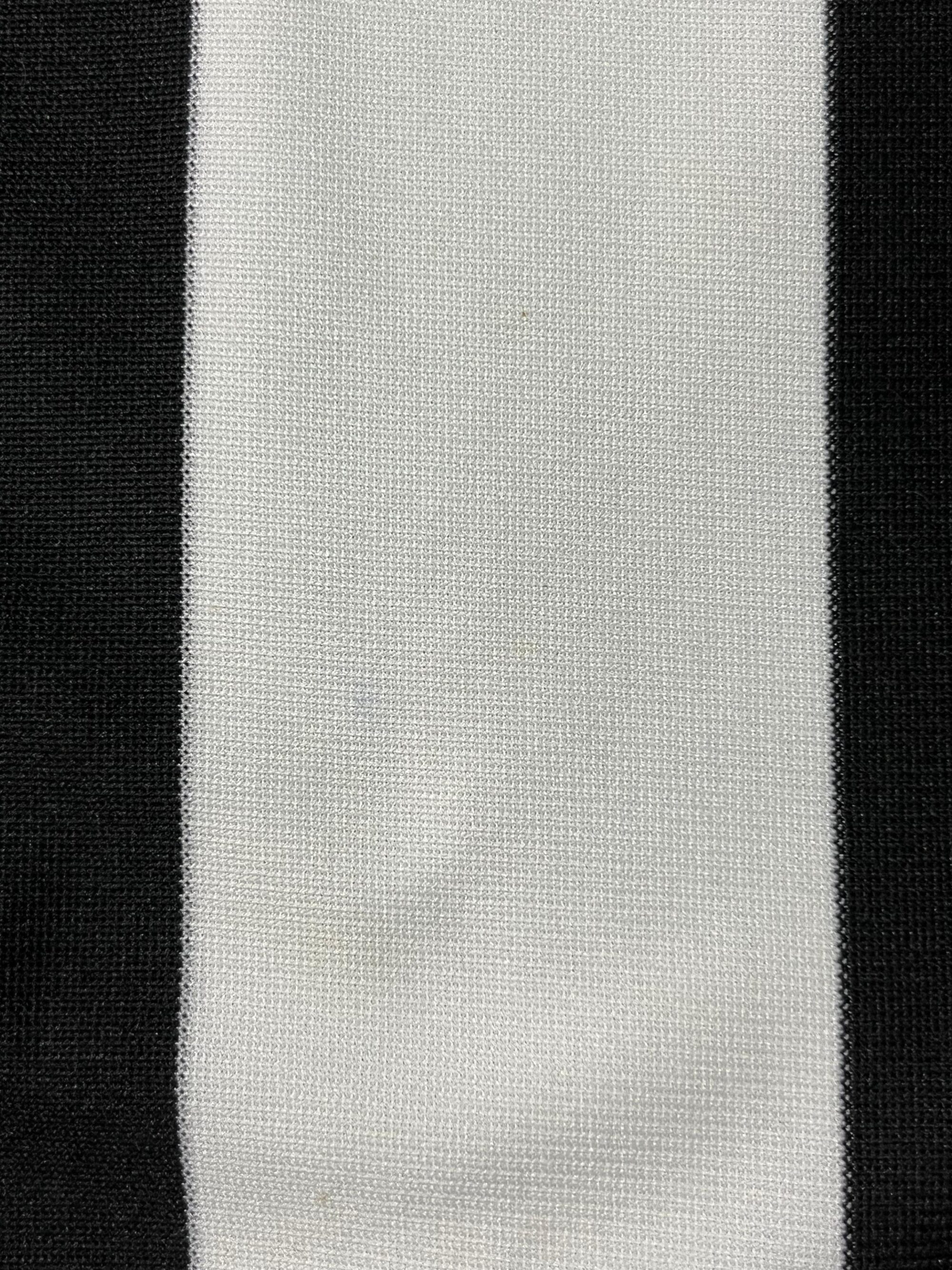 Jersey Newcatle United 2005 - Image 11